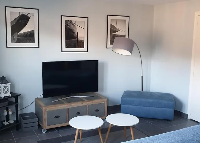 Port De La Houle - Beau 3 Pieces Classe 3 Etoiles Avec Garage Prive